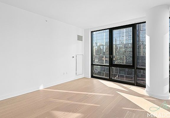 4th image of 21 S End Ave #2404