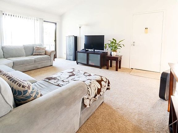 4th image of 20505 S Vermont Ave Unit 2
