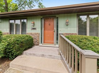 622 Sylvan Pl, Batavia, IL