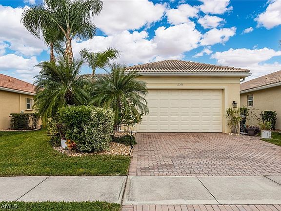 2nd image of 11208 Sparkleberry Dr