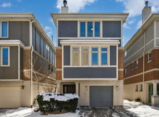 58 W 15th St, Chicago, IL 60605