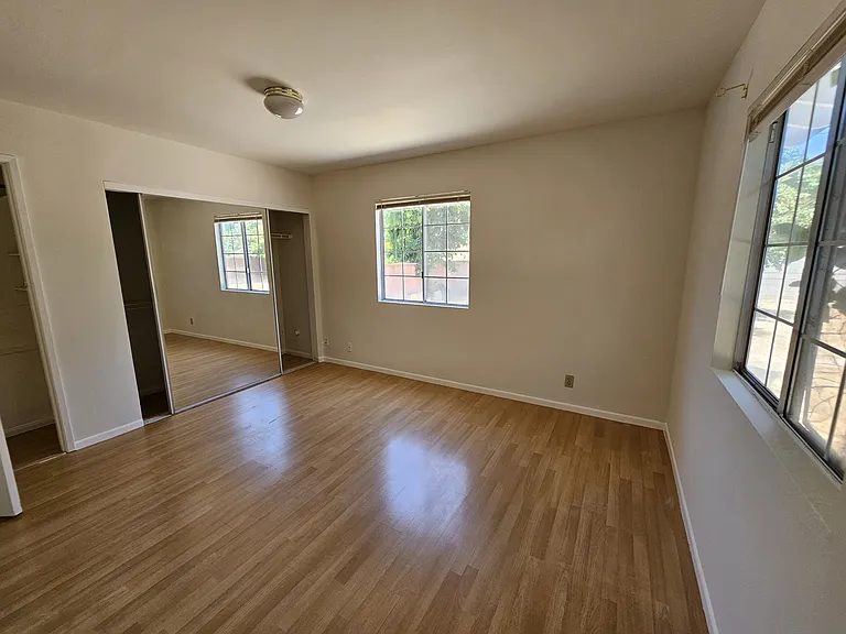 8821 Woolley Ln — Photo 8