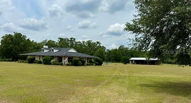 3 bed, 2.0 bath, 2134 sqft, $4,800 — Photo 2