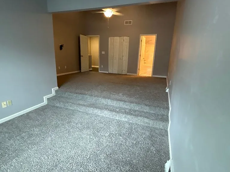 317 Bainbridge Dr #N — Photo 24