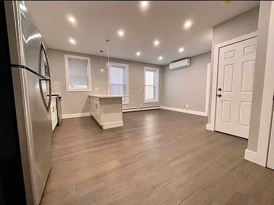 Rented by Voro, LLC | media 7