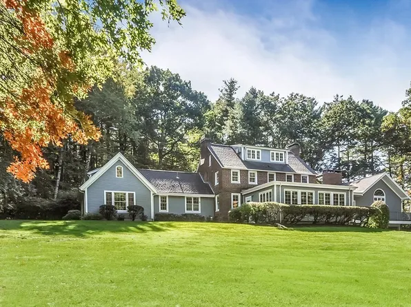205 Fairhaven Hill Rd, Concord, MA 01742