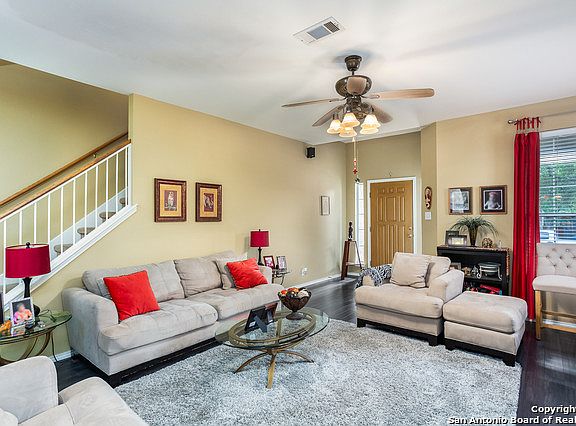 5th image of 2538 Sequoia Height St