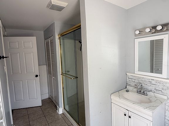 2nd image of 342 Glyndon Ave #B