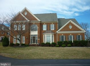 18749 Upper Meadow Dr, Leesburg, VA 20176