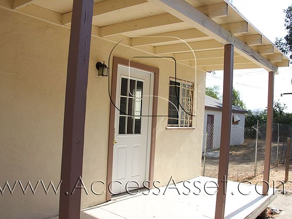 2nd image of 314 N Lindsay St #314