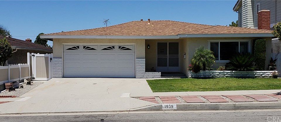 1st image of 1939 W 235th St