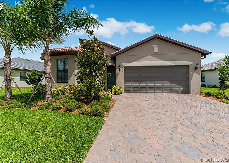 1st image of 466 SE Vallarta Dr SE