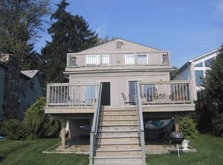 209 Osprey St, Walled Lake, MI 48390
