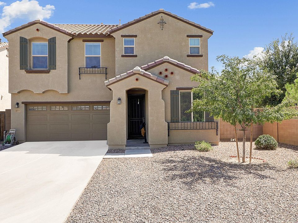 21211 E Creekside front