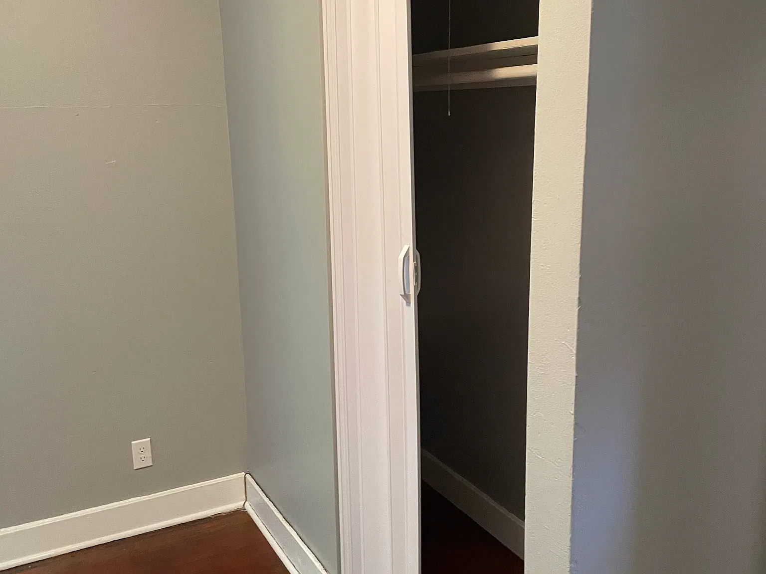 2 bed, 808 sqft, $1,000 — Photo 2