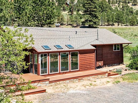 3rd image of 1817 Ranch Cir