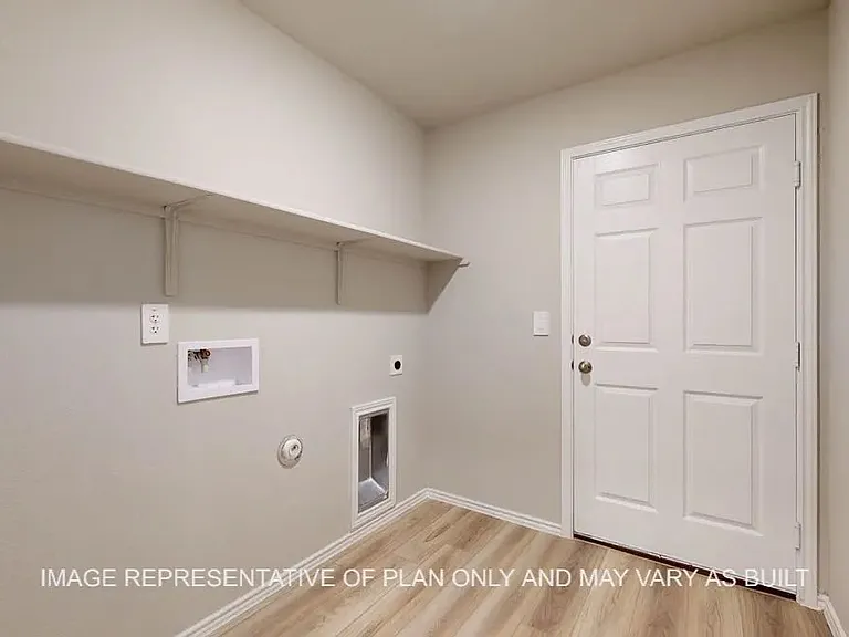 1160 Oxford Ln — Photo 21