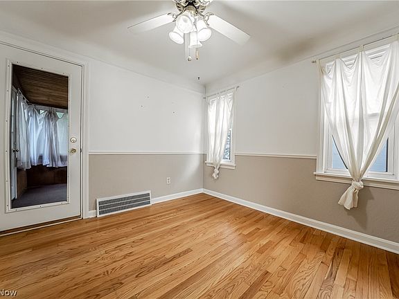 5th image of 4828 Westbourne Rd