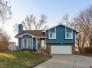 3212 Henery Cir, Bellevue, NE 68123