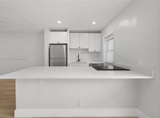 5450 Hollywood Blvd APT 210, Hollywood, FL 33021