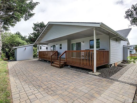 3rd image of 356 Ocean Shores Blvd NW