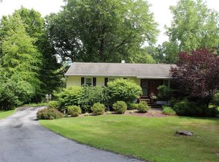 18 Hickman Dr, Hopewell Junction, NY 12533