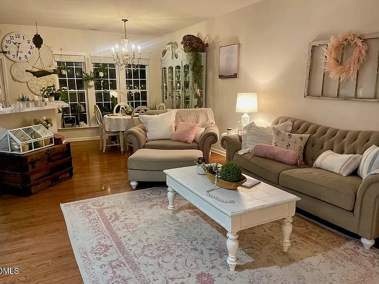 8318 Pilots View Dr — Photo 6