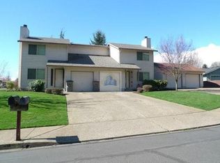 895 SW Daniels Ct, McMinnville, OR 97128