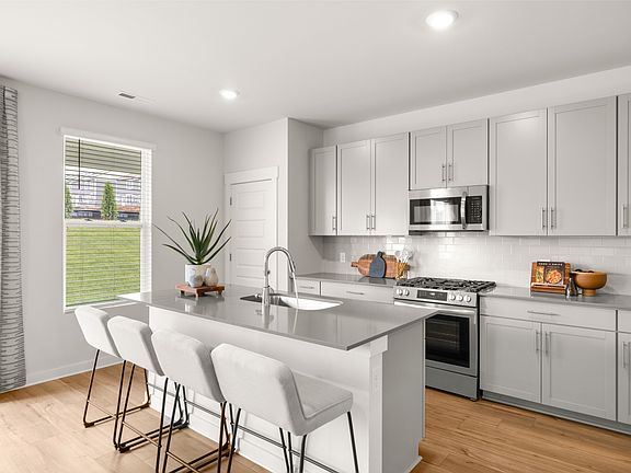 4th image of 2412 Williams Ridge Dr