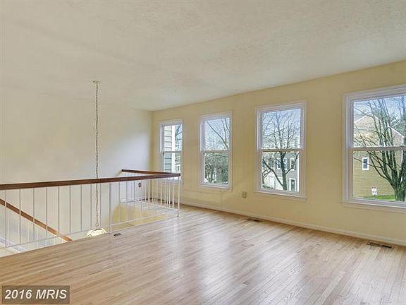 3rd image of 20437 Sunbright Ln