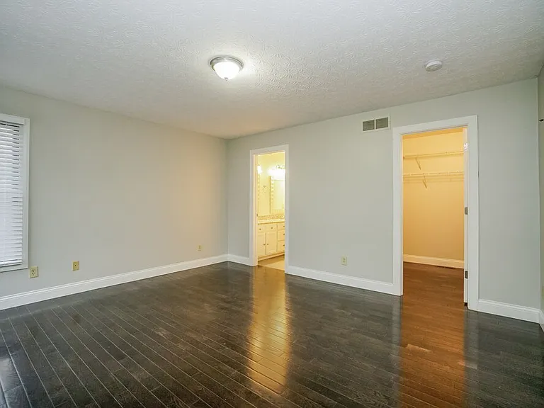 2131 Juneau Way — Photo 11