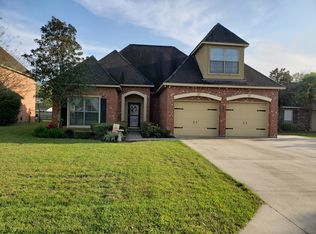 37223 Remington Park Ave, Geismar, LA 70734