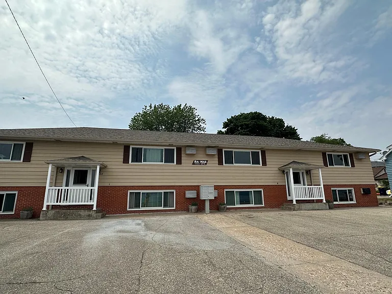 820 S Lakeshore Dr #2 — Photo 1