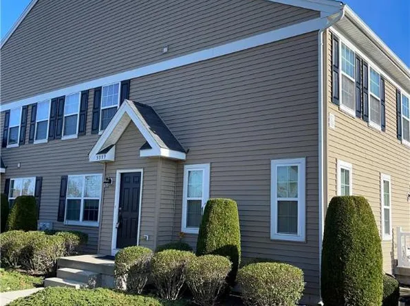5999 Valley Forge Dr, Coopersburg, PA 18036