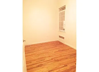 Rented by Warburg