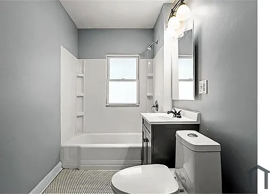 443 N Hinkley Ave — Photo 12
