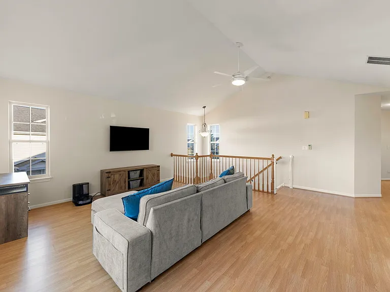 2513 Dickens Dr #2513 — Photo 5