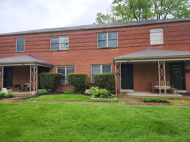 1862 Ashland Ave — Photo 7