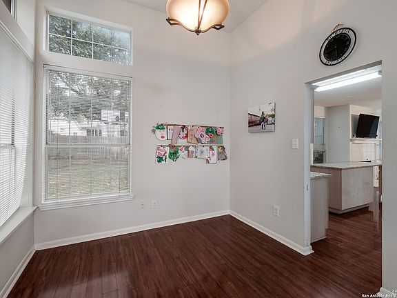 5th image of 3823 cove meadow