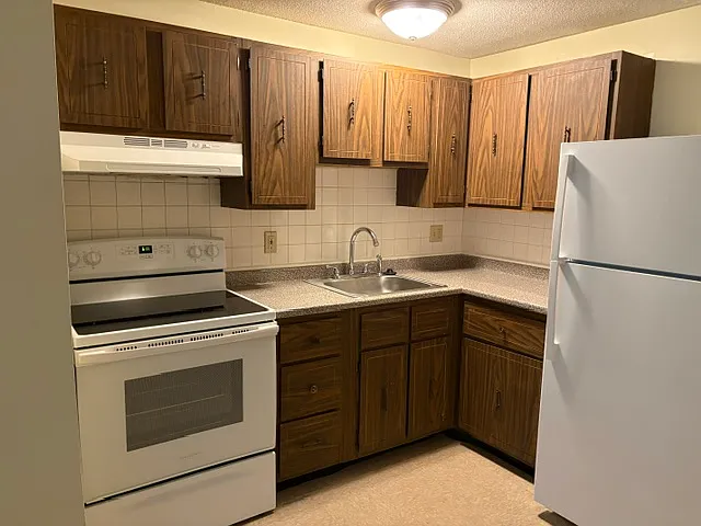2 bed, 1000 sqft, $1,650 — Photo 1
