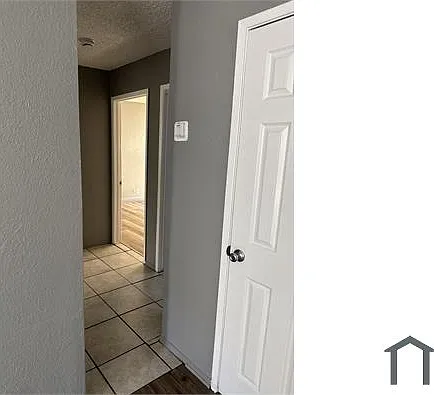 3 bed, 900 sqft, $1,500 — Photo 4