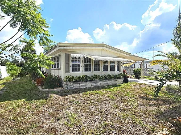 1240 Seagull Dr — Photo 4