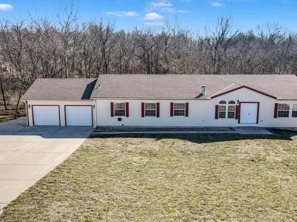 6375 SE Vollmer Dr, Lathrop, MO 64465