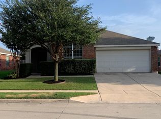 6233 Chalk Hollow Dr, Fort Worth, TX 76179