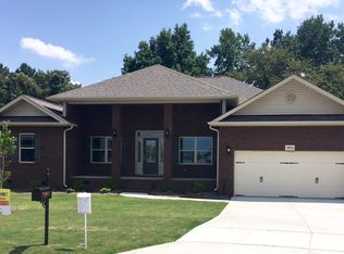 3013 Bunnfield Dr, Zebulon, NC 27597