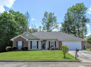 839 Springfield Ct, Ridgeland, MS 39157