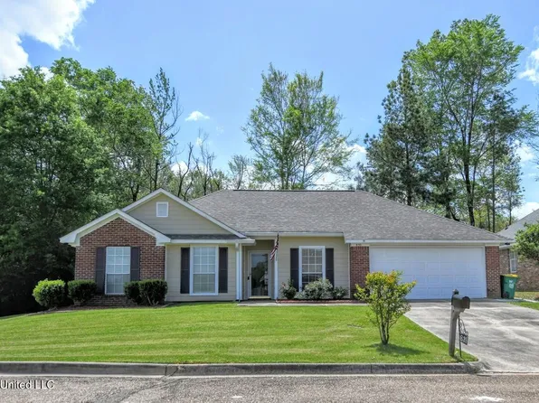 839 Springfield Ct, Ridgeland, MS 39157