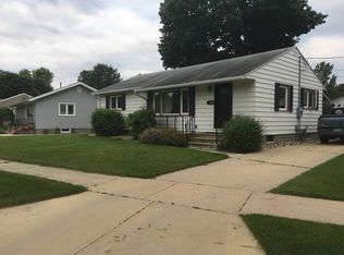 902 Memorial Pkwy SW, Rochester, MN 55902