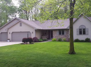 3098 Woodland Reserve Ln, Green Bay, WI 54313