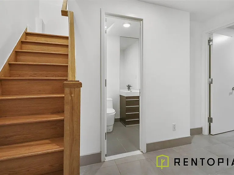 106 Meserole St #1C — Photo 2